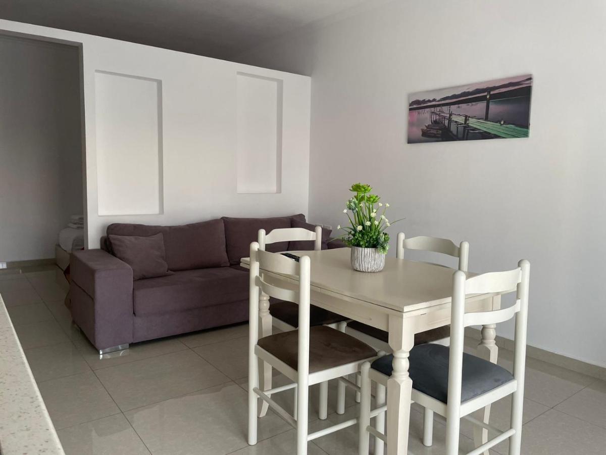 Kraal Apartments Влёра Экстерьер фото