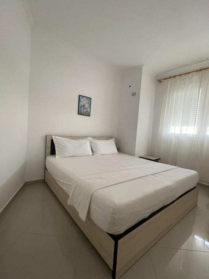 Kraal Apartments Влёра Экстерьер фото