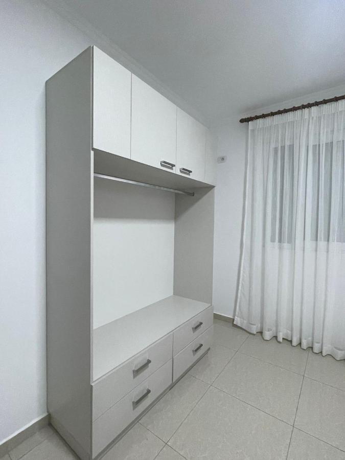 Kraal Apartments Влёра Экстерьер фото