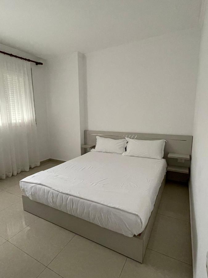 Kraal Apartments Влёра Экстерьер фото
